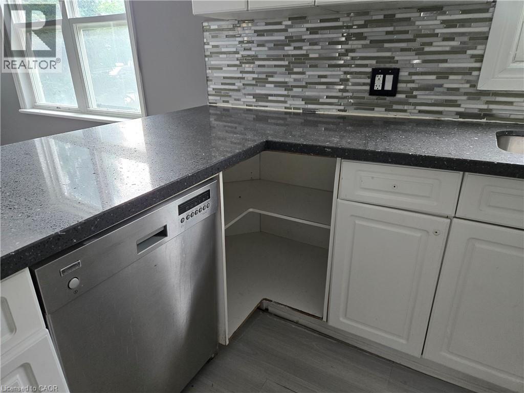 6269 FRANKLIN Avenue - Image 3