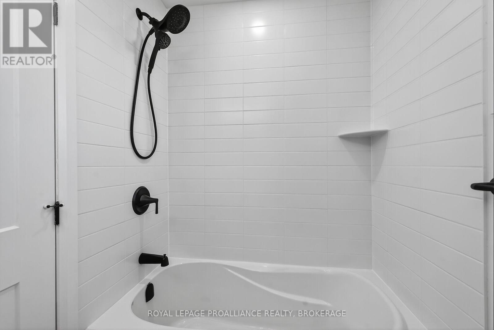 957 OAKVIEW AVENUE - Image 19