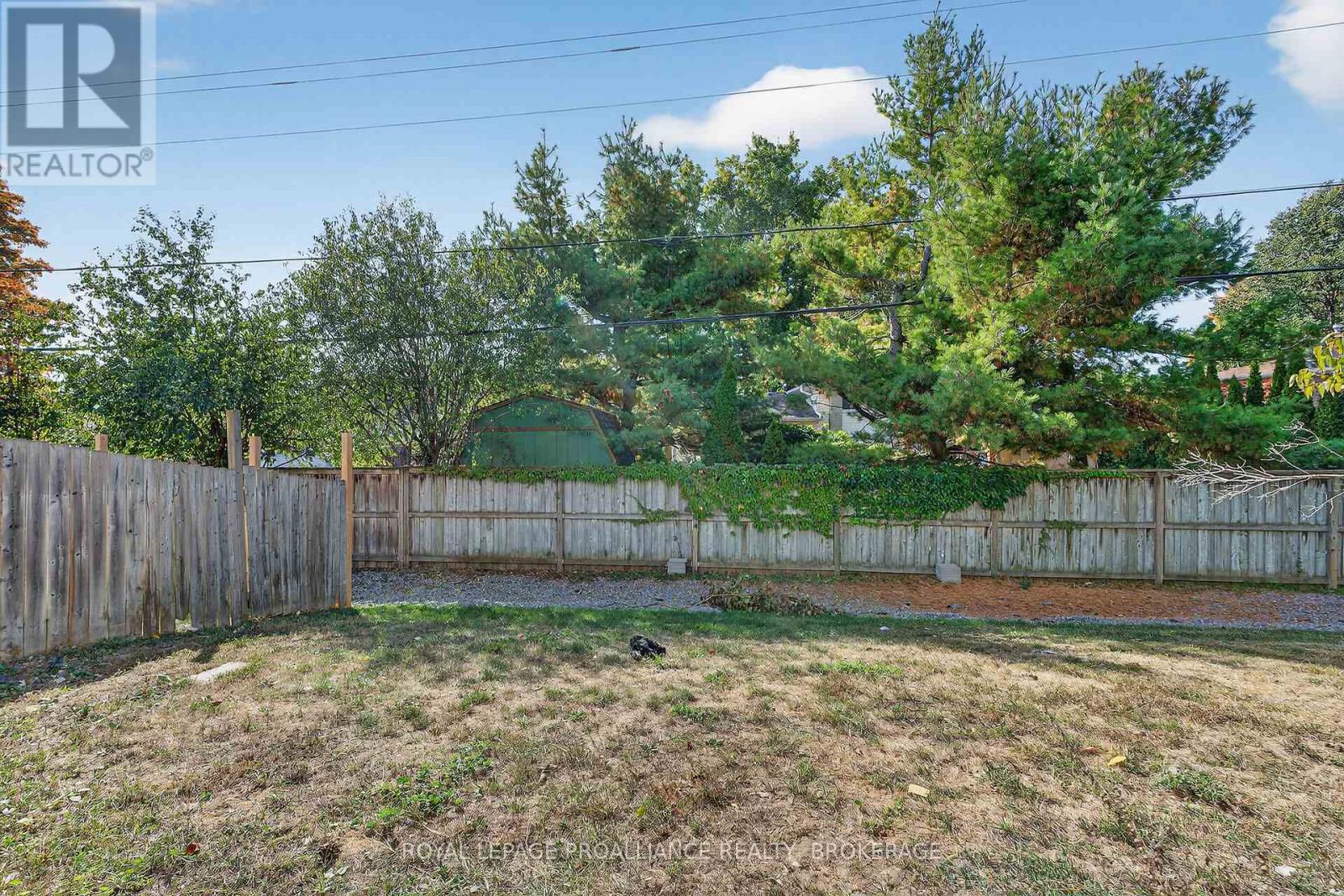 957 OAKVIEW AVENUE - Image 29