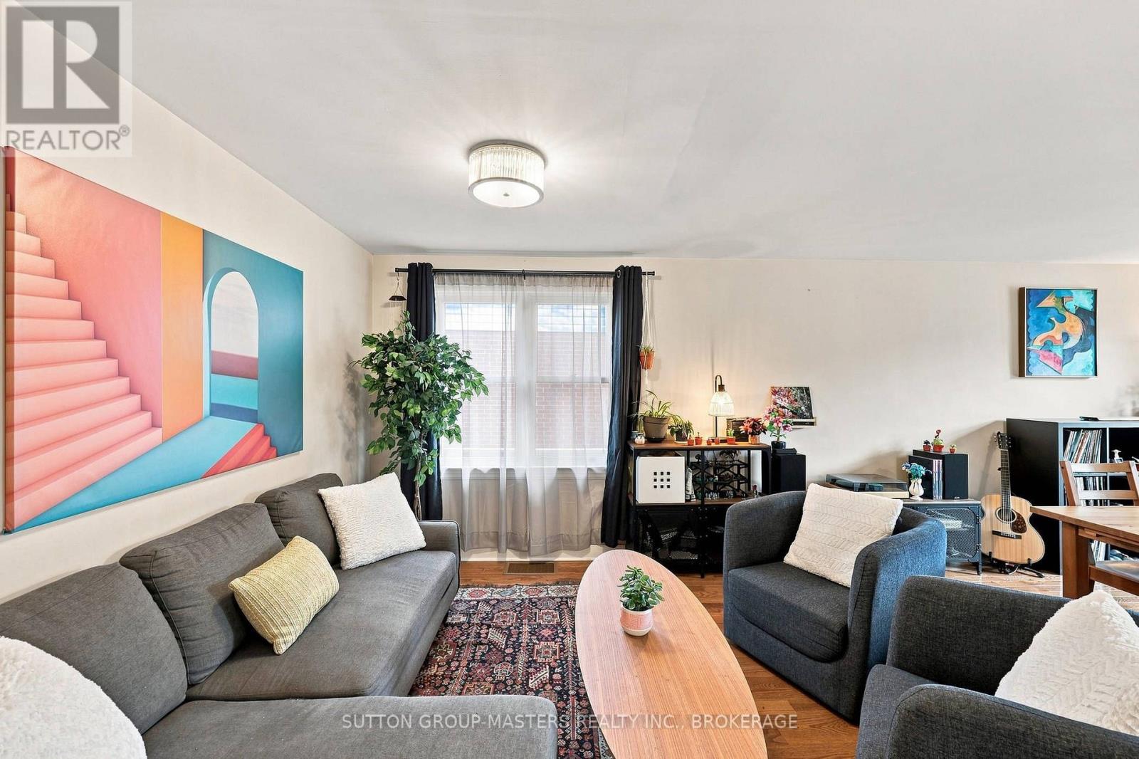443 COLLEGE STREET - Image 16