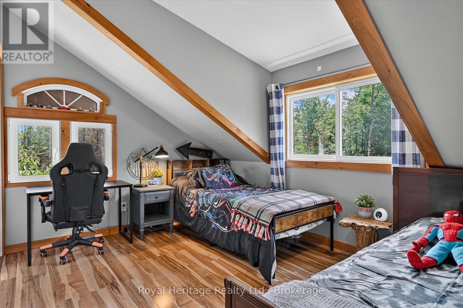 82 KENNEDY DRIVE - Image 31