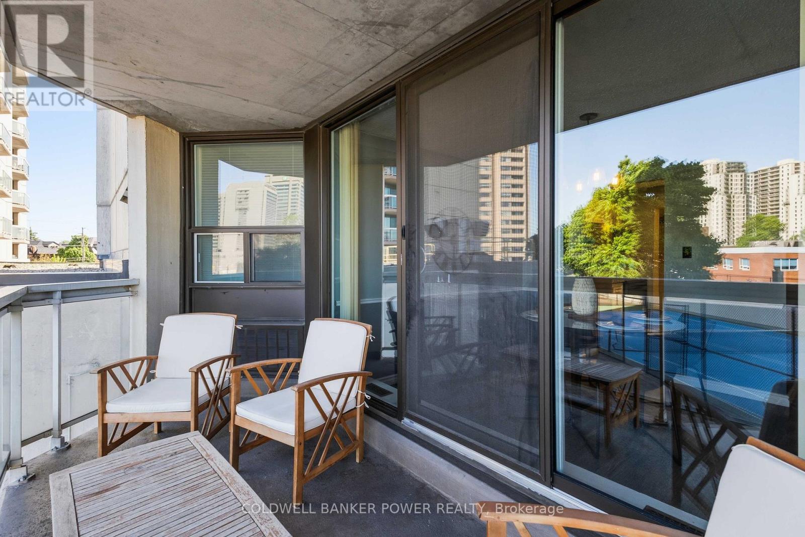 #302 323 COLBORNE STREET - 30