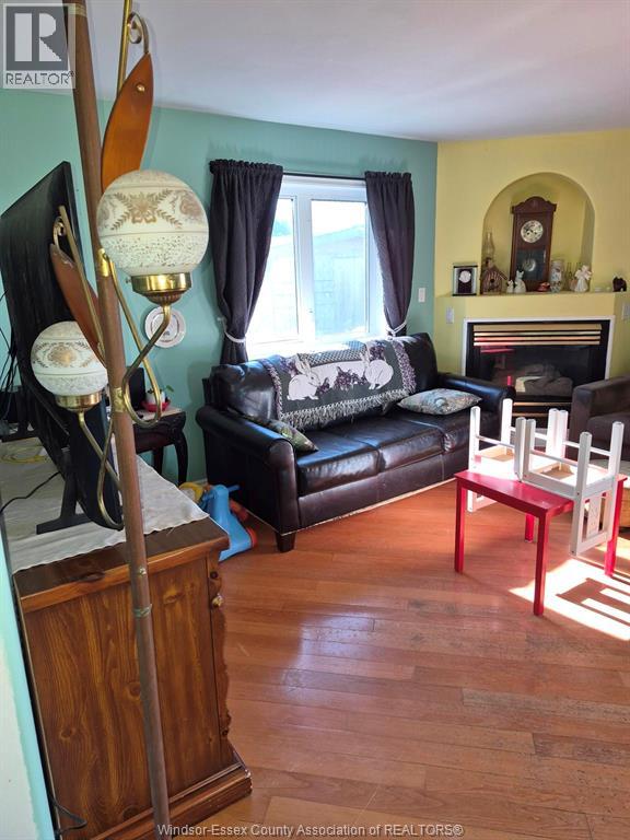 3100 LAKESHORE RD 303 - 6