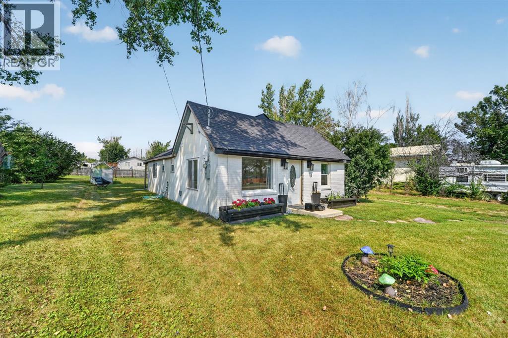 233 4 Street - 2
