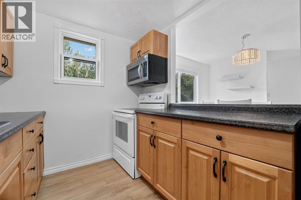 233 4 Street - Image 10