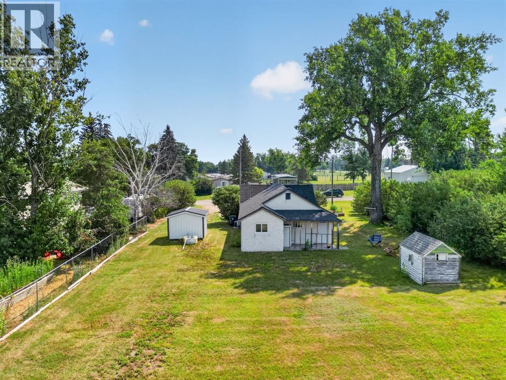 233 4 Street - 32