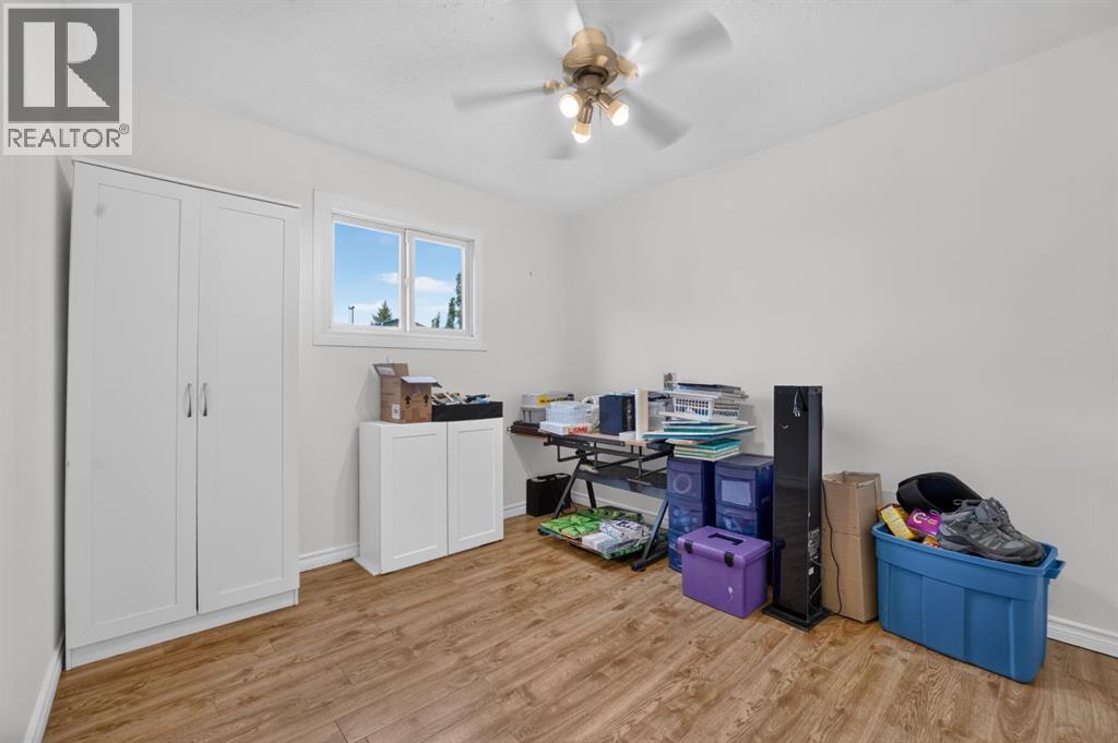 233 4 Street - Image 28