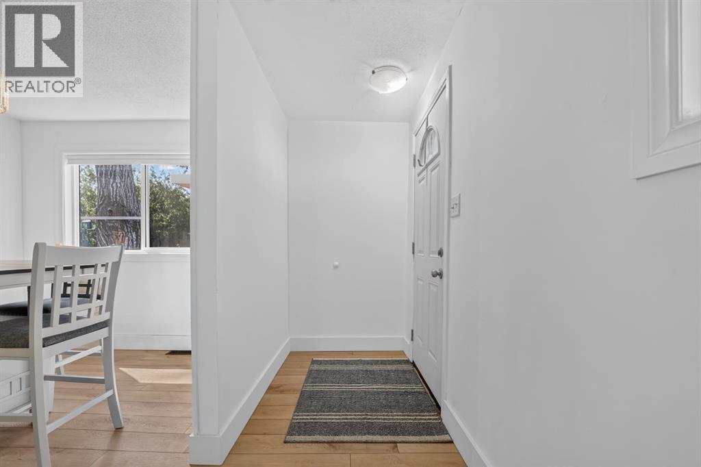 233 4 Street - Image 23