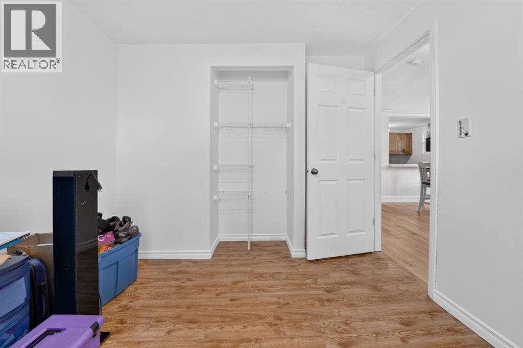 233 4 Street - Image 29