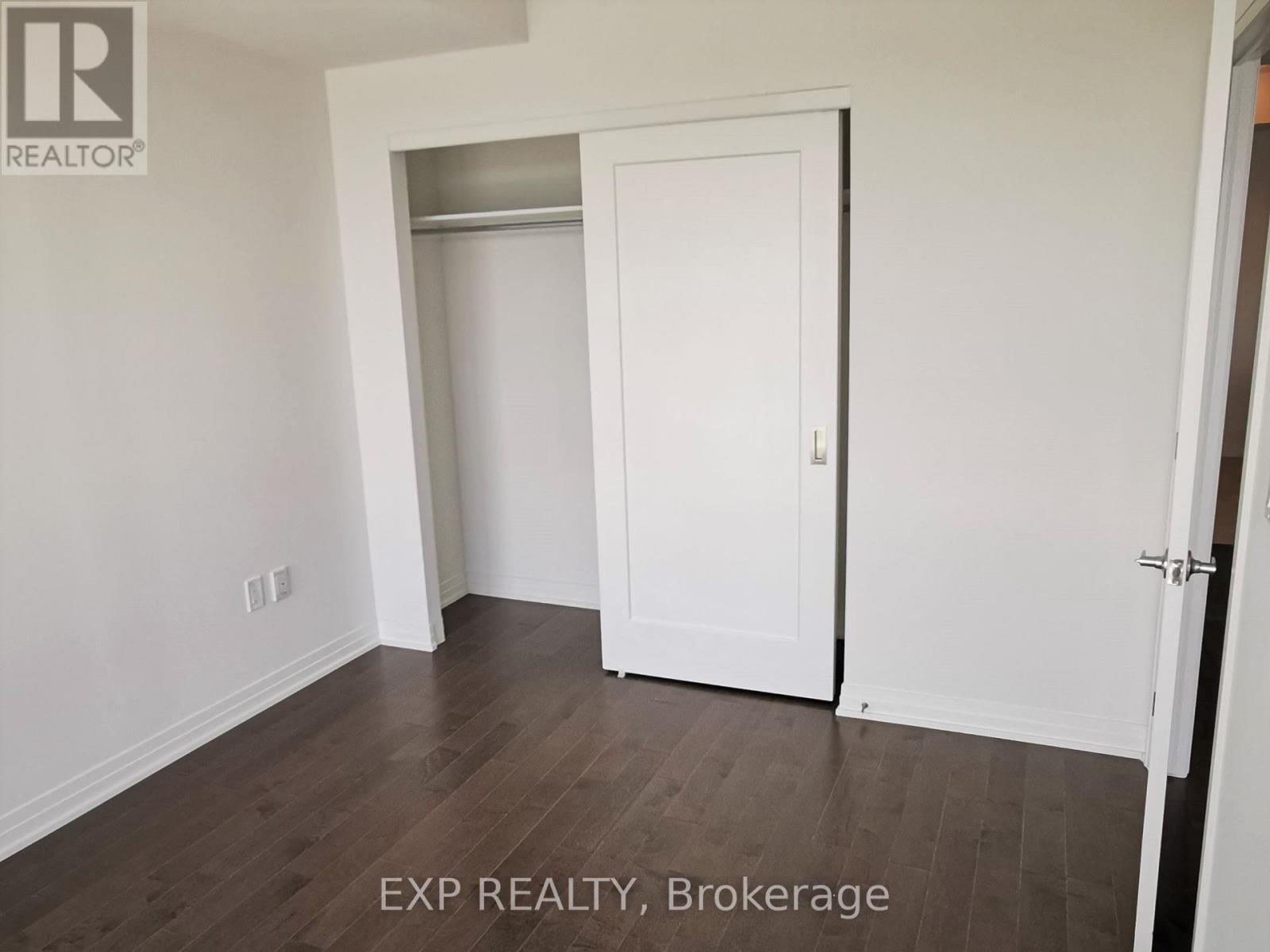 House for Rent in Ottawa – 2005 – 805 CARLING AVENUE, Ottawa – By Peter Sagos - Image 17
