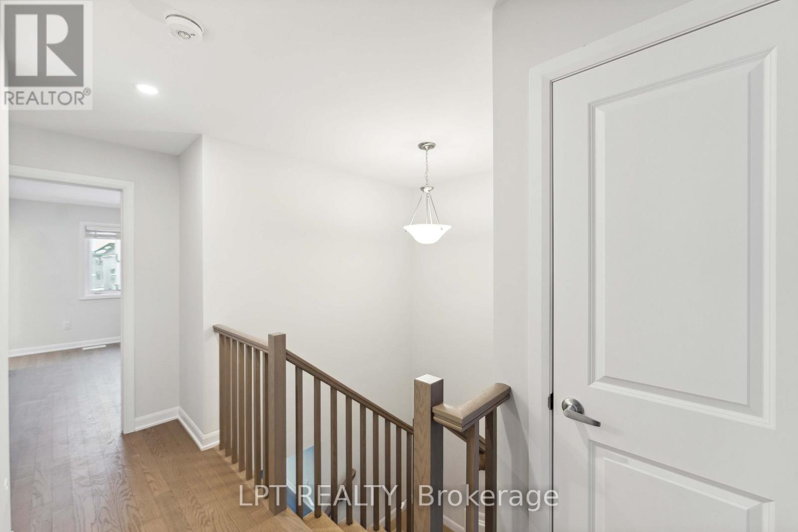 House for Rent in Ottawa – 711 FAIRLINE ROW, Ottawa – By Peter Sagos - Image 20