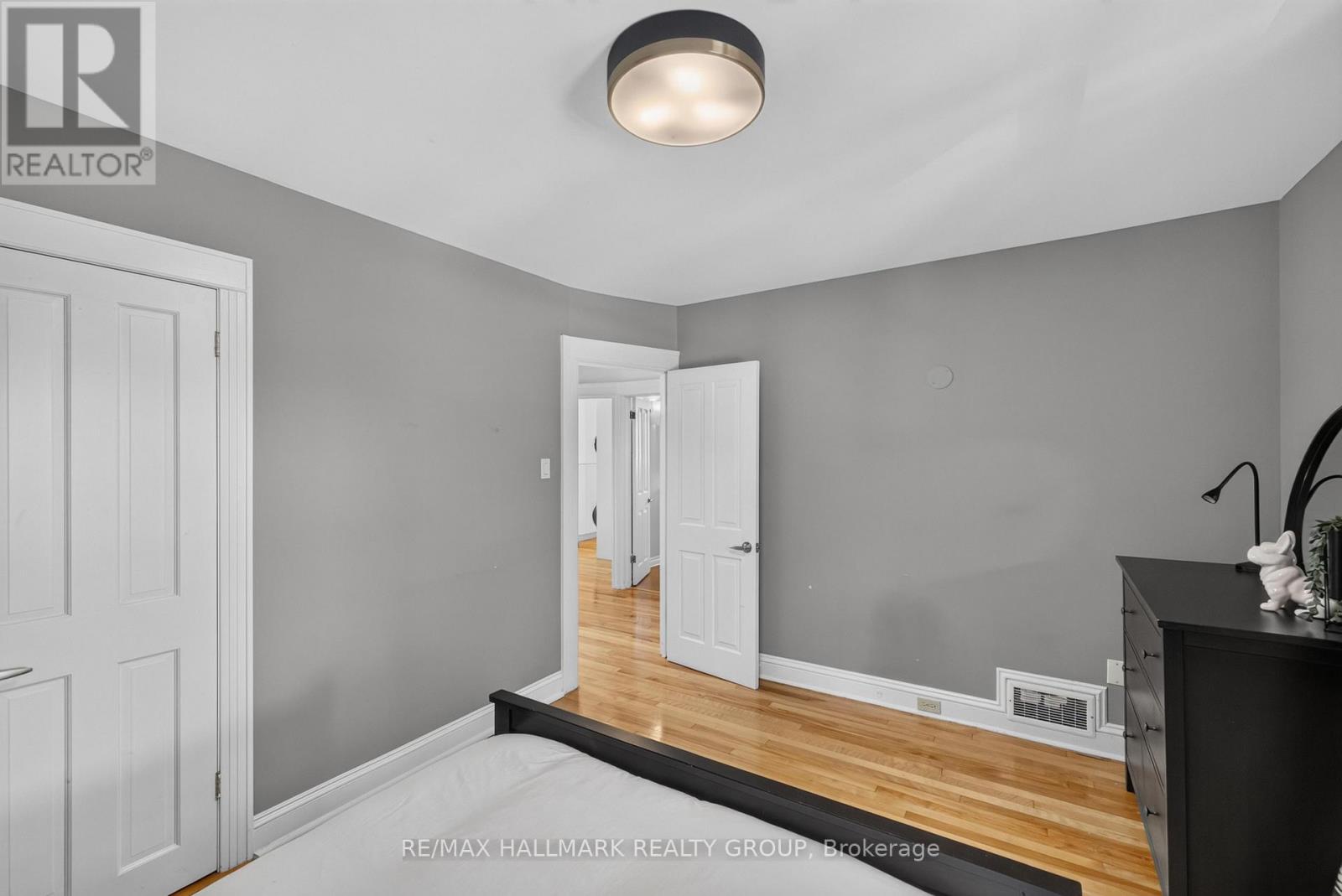 House for Rent in Ottawa – 406 HURON AVENUE S, Ottawa – By Peter Sagos - Image 23