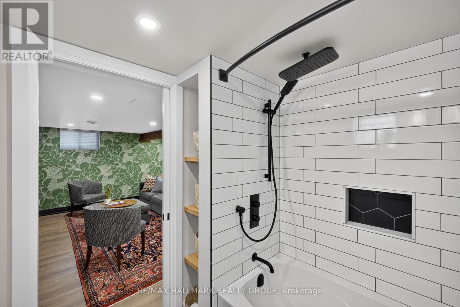 House for Rent in Ottawa – 406 HURON AVENUE S, Ottawa – By Peter Sagos - Image 39