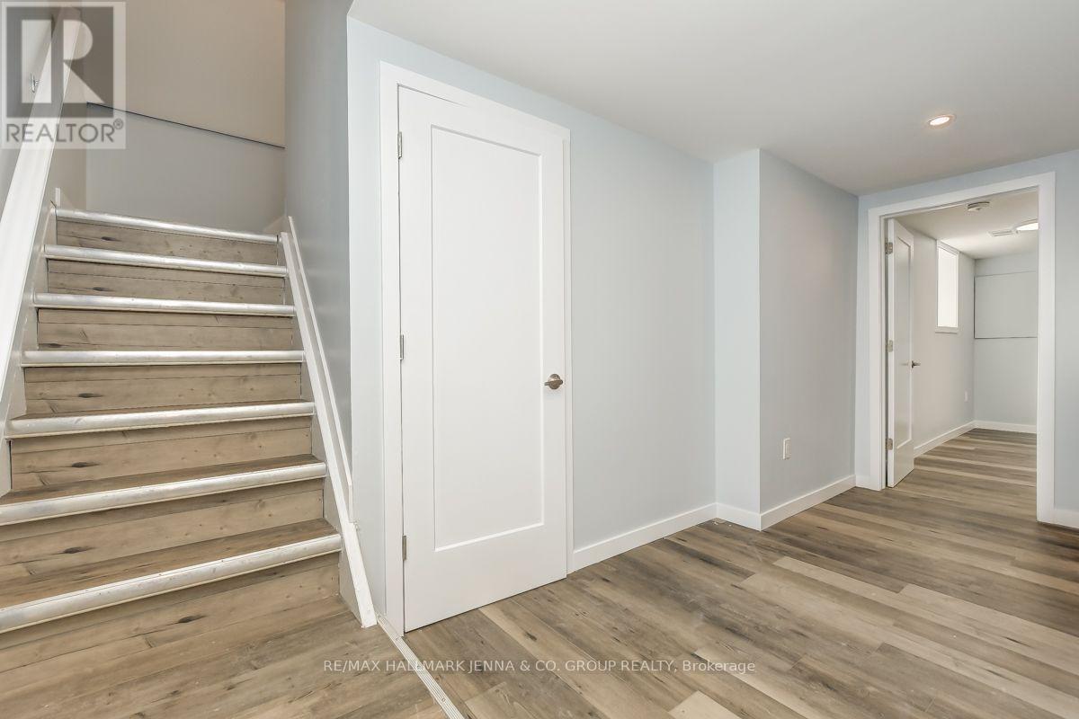 House for Rent in Ottawa – 21 B ST REMY DRIVE, Ottawa – By Peter Sagos - Image 6