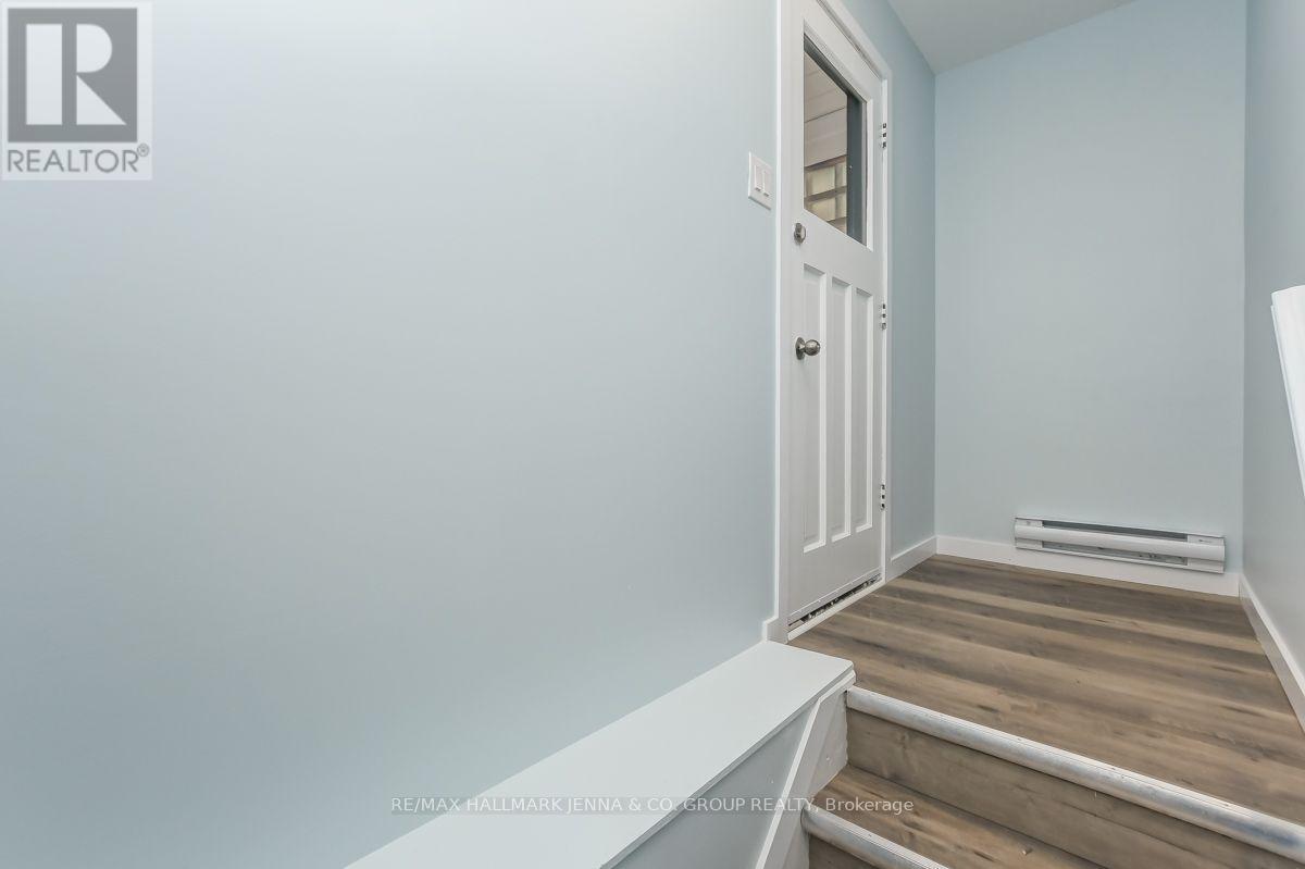 House for Rent in Ottawa – 21 B ST REMY DRIVE, Ottawa – By Peter Sagos - Image 8
