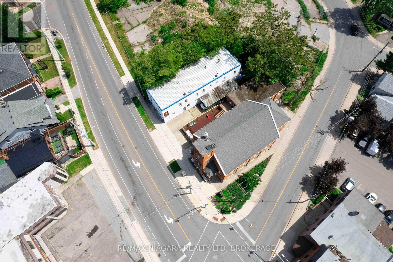 126 QUEENSTON STREET, St. Catharines (E. Chester) — photo 2
