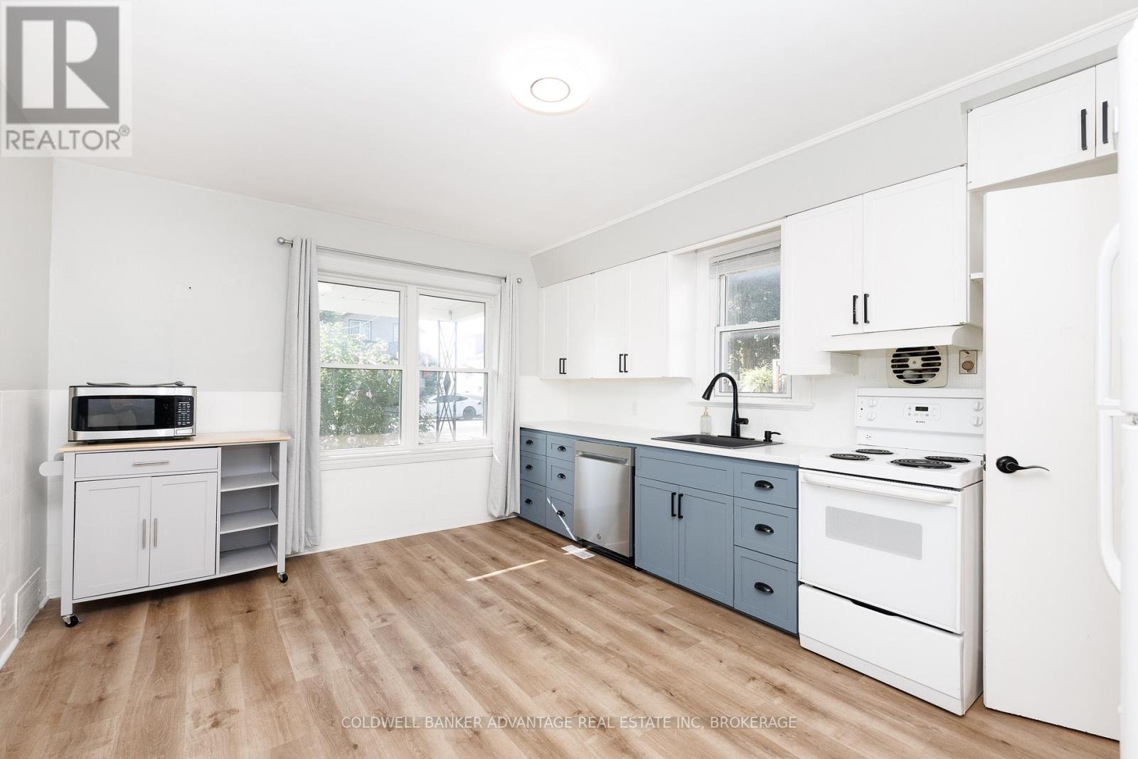 205 ROSS STREET - Image 10