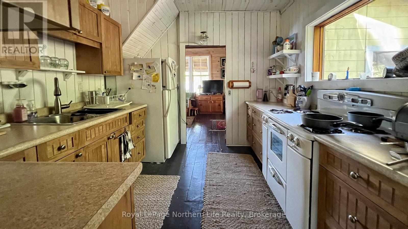140 NORRIS ISLAND - Image 14