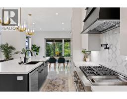 5pc Ensuite bath - 3563 Donato, Lasalle, ON N9H0L5 Photo 13