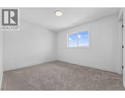 2530 44 Street S, Lethbridge, AB T1K8L6 Photo 36