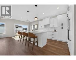 2530 44 Street S - photo 4