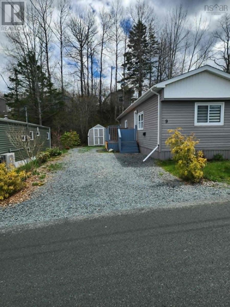 9 Heather Street