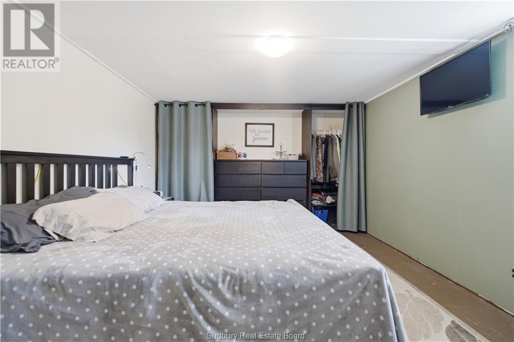 43 Shamess Crescent - 28