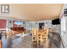 59 Maryland Drive thumbnail 4