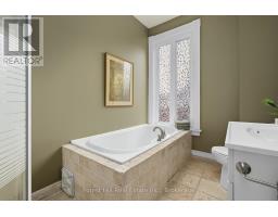 5 Lorne Street N, Huntsville, ON P1H2G1 Photo 27