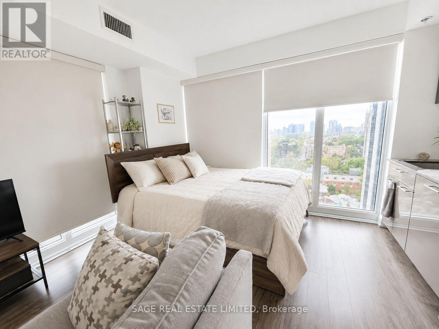 Photo of 251 Jarvis Street