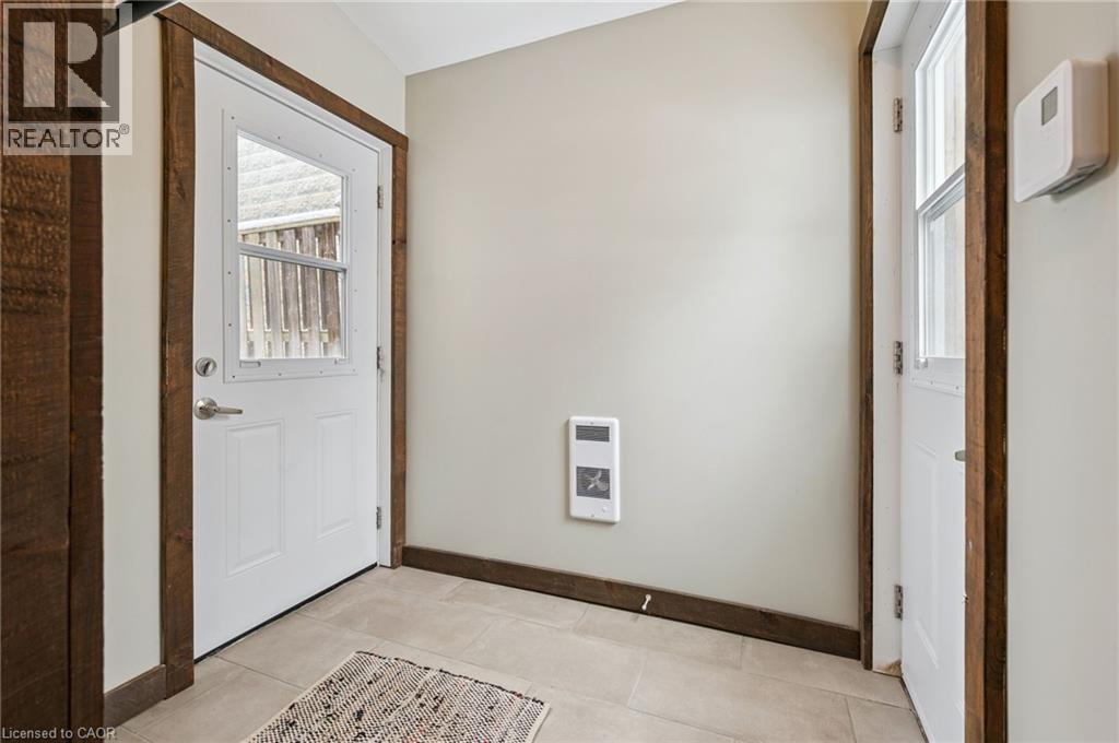 838 MOORE Street - 16