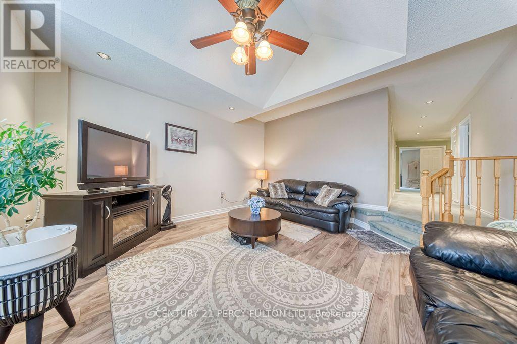 589 BLACKWOOD BOULEVARD - 18