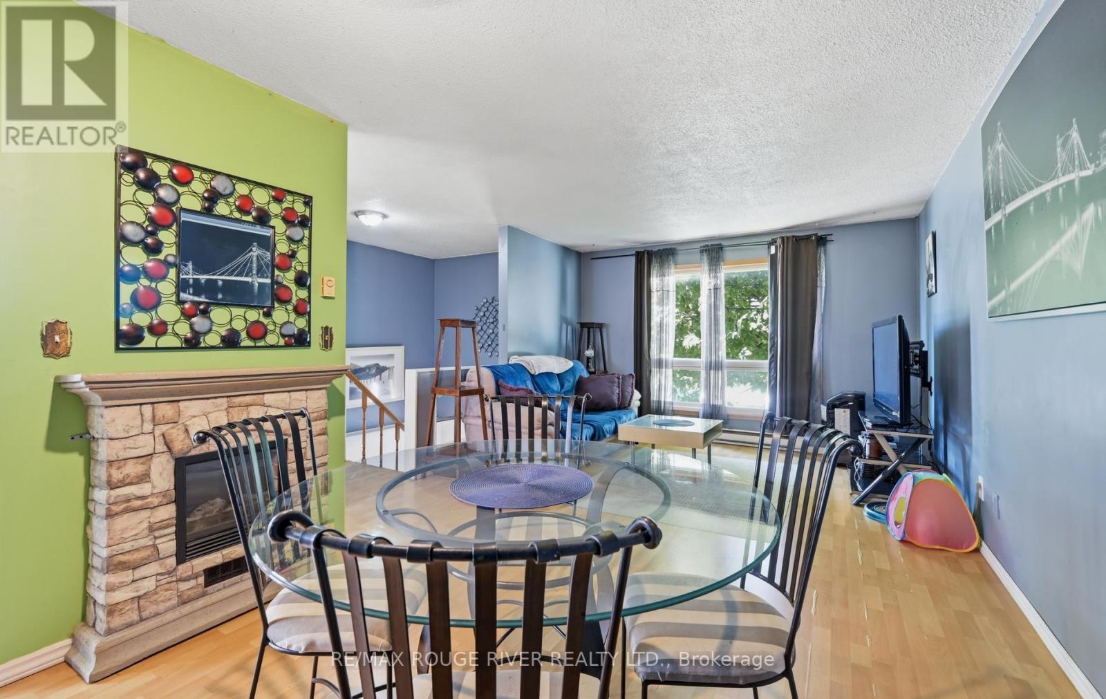 923 GLEN STREET - Image 10
