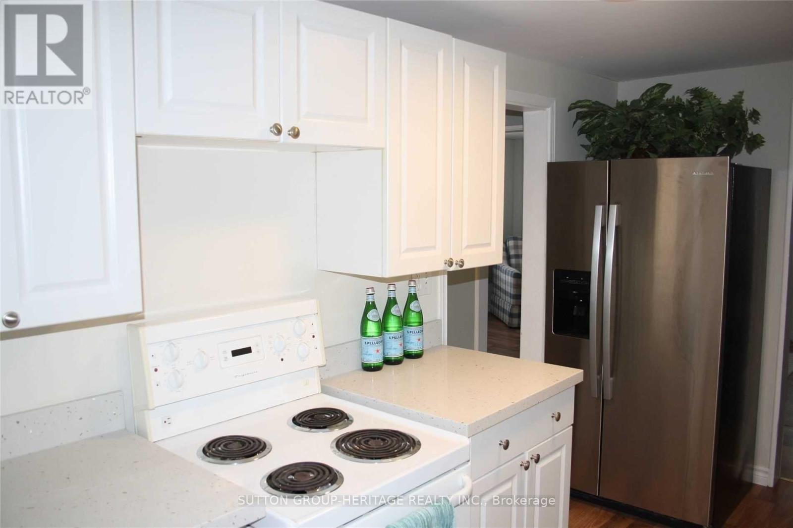 1612 DUFFERIN STREET - 10