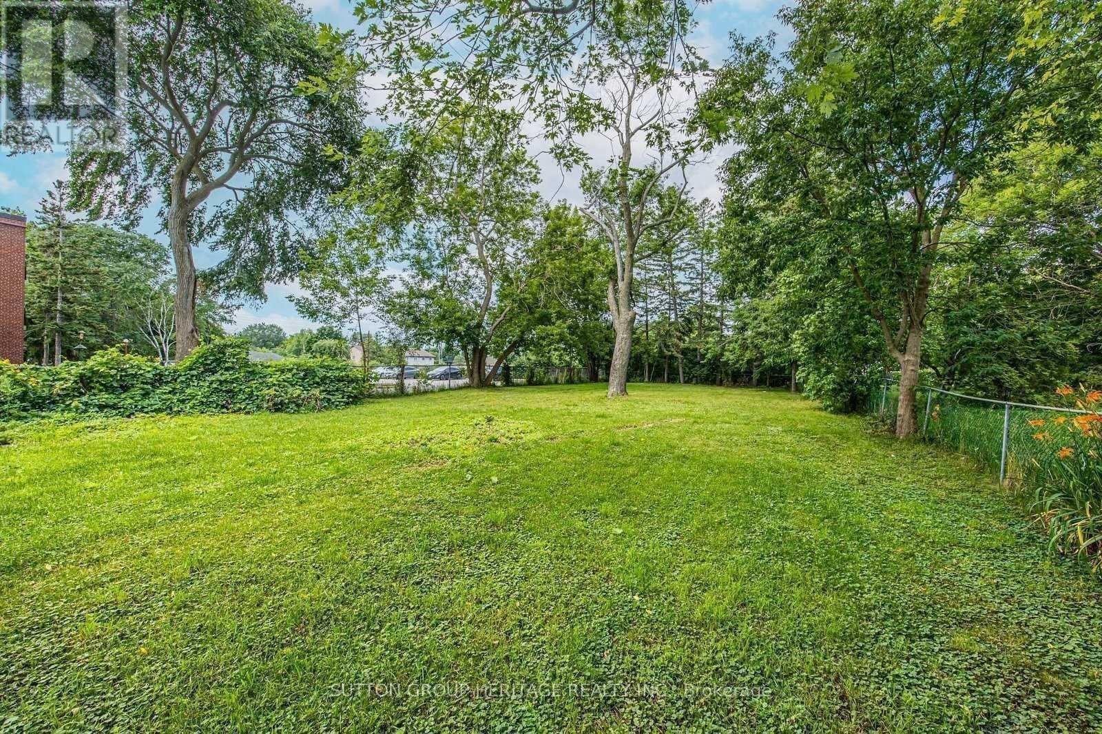 1612 DUFFERIN STREET - 15