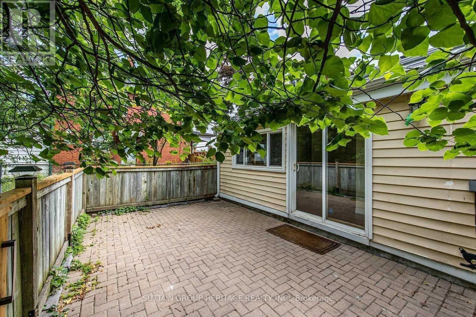 1612 DUFFERIN STREET - 18