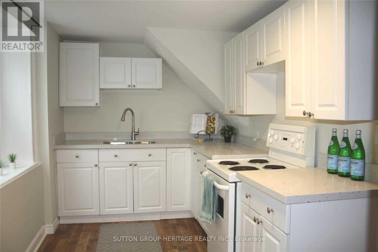 1612 DUFFERIN STREET - 8