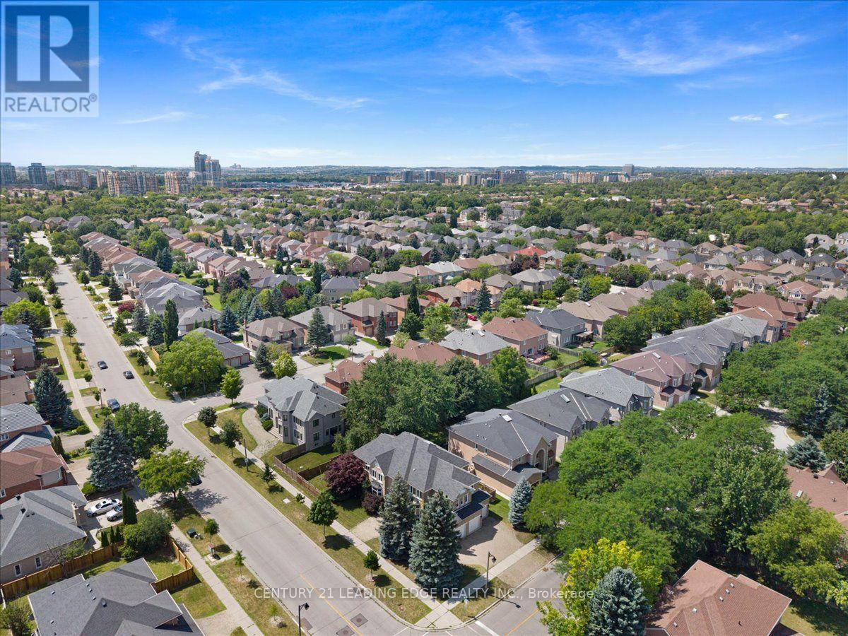 22 FERN AVENUE - 44