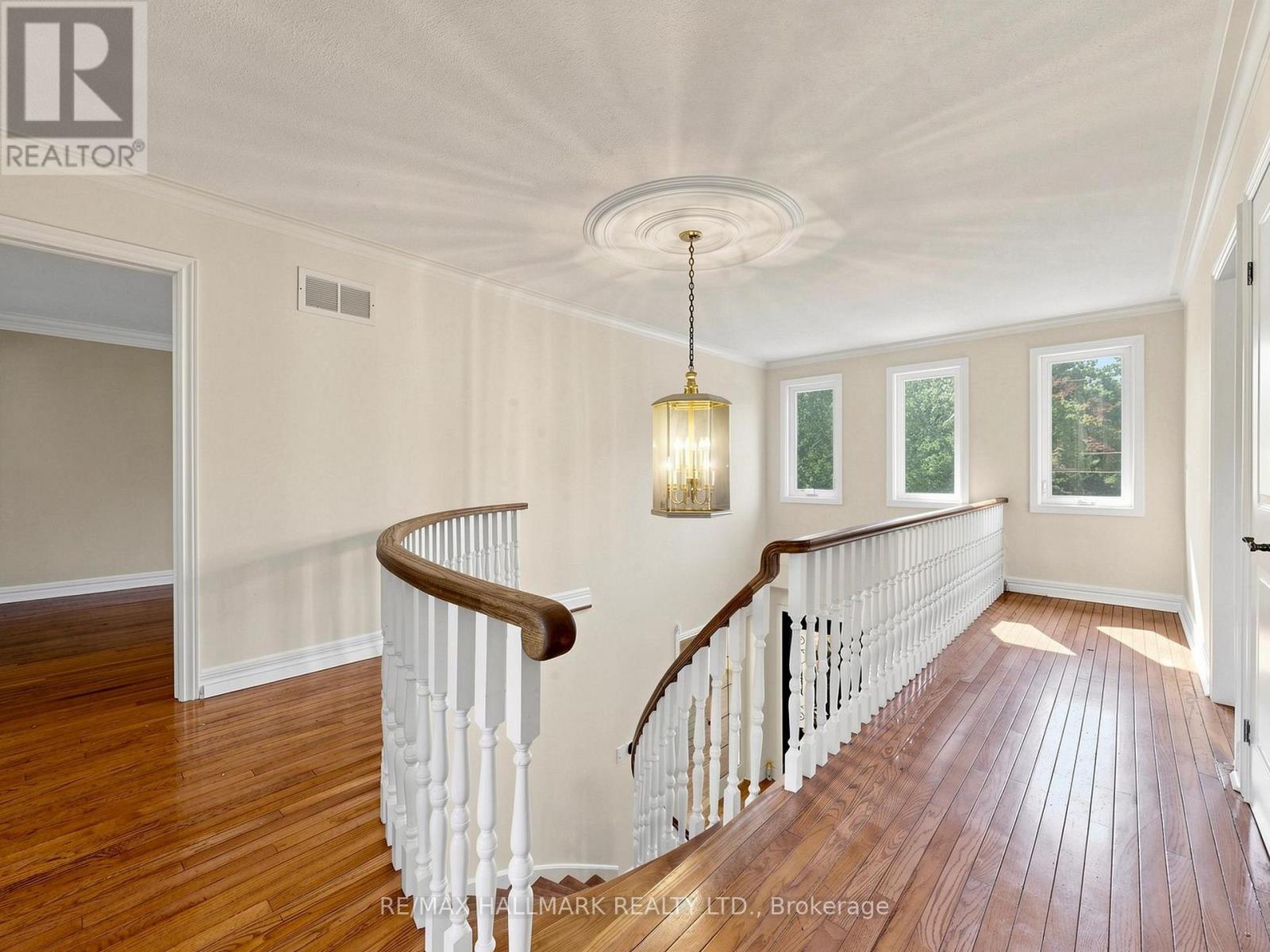 25 KERSEY CRESCENT - 18