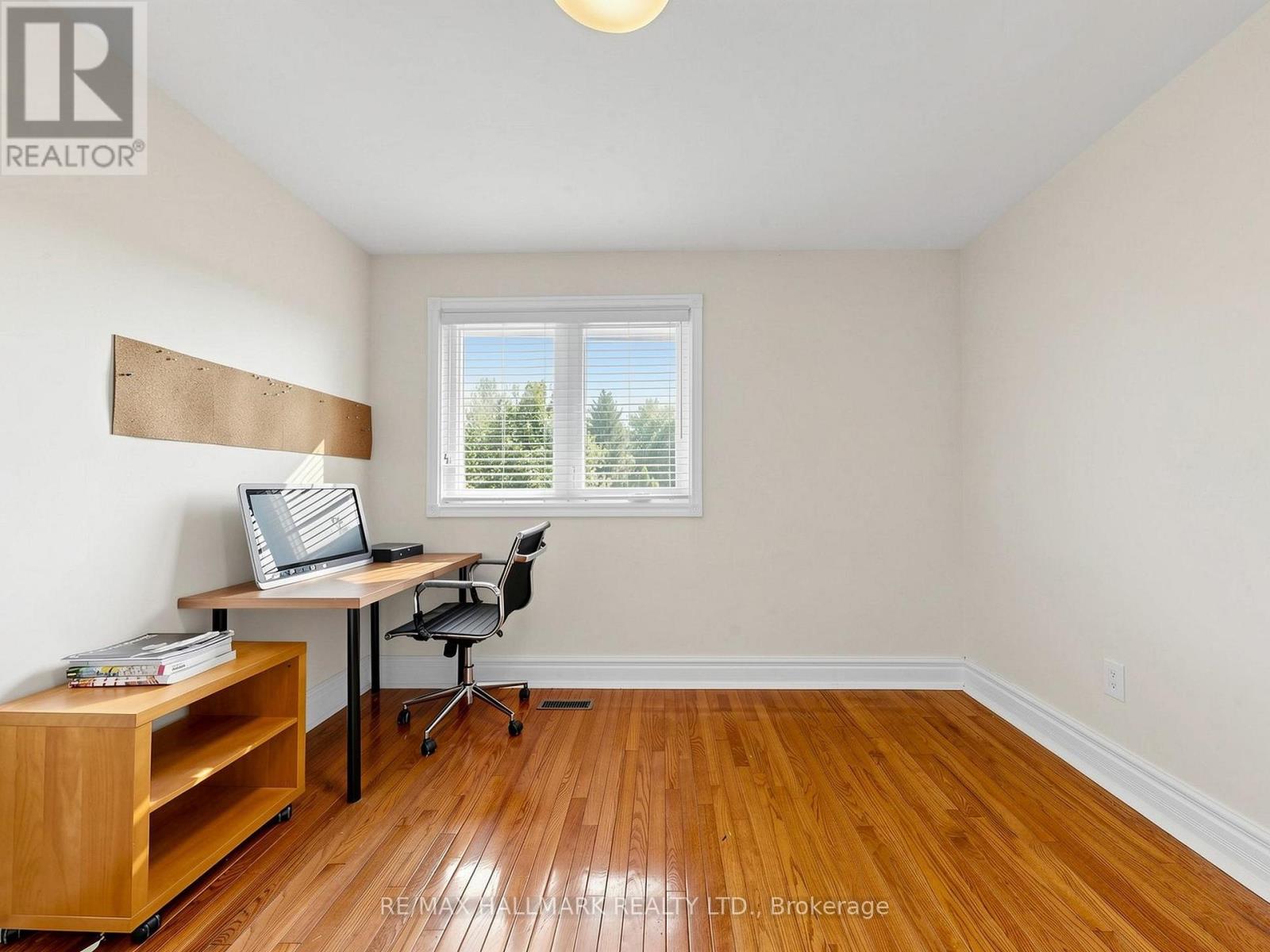 25 KERSEY CRESCENT - 23