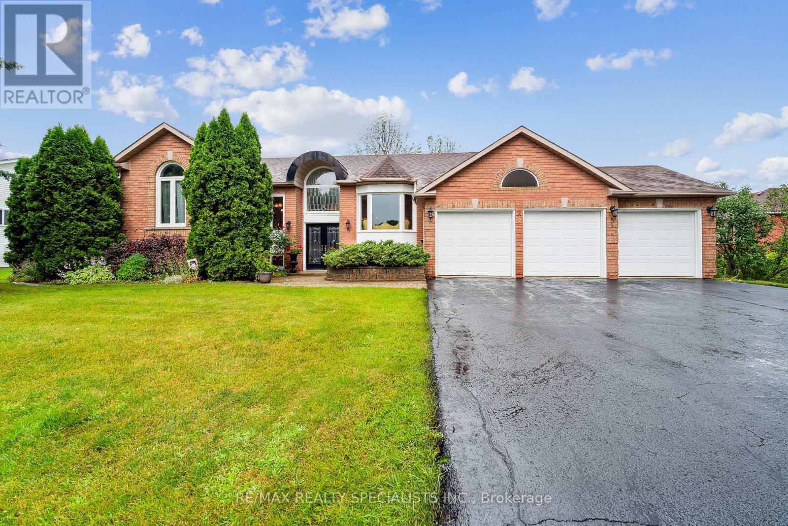 22 LAMONT CREEK DRIVE - 1