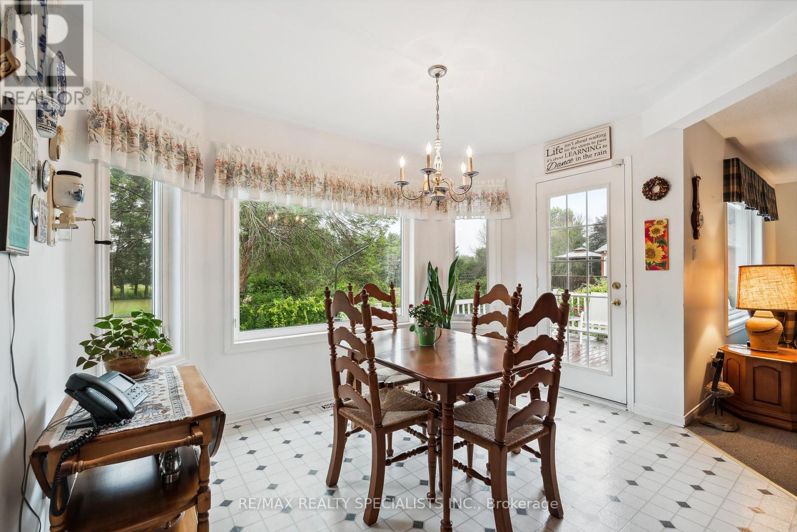 22 LAMONT CREEK DRIVE - Image 15