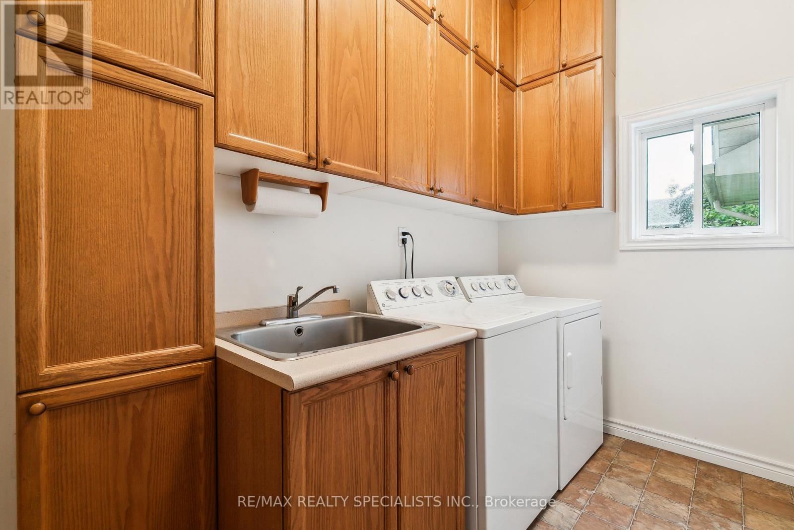 22 LAMONT CREEK DRIVE - Image 27