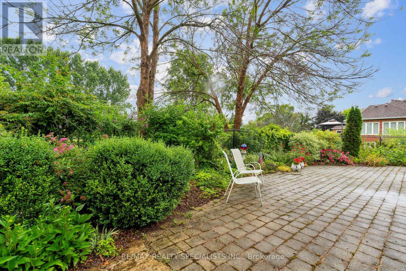 22 LAMONT CREEK DRIVE - Image 34