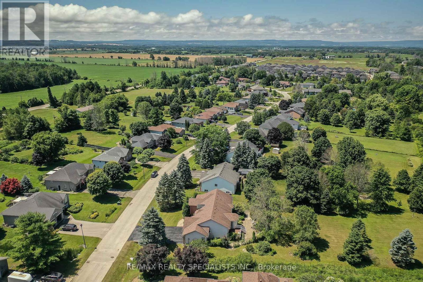 22 LAMONT CREEK DRIVE - 37