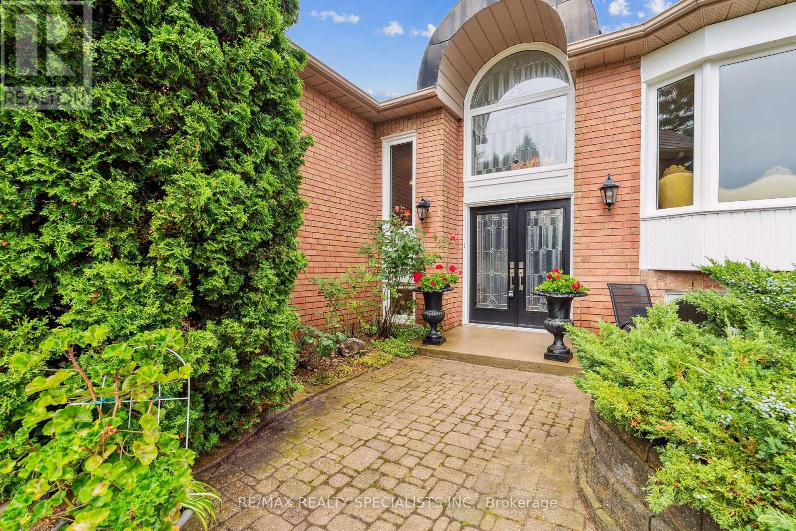 22 LAMONT CREEK DRIVE - 5