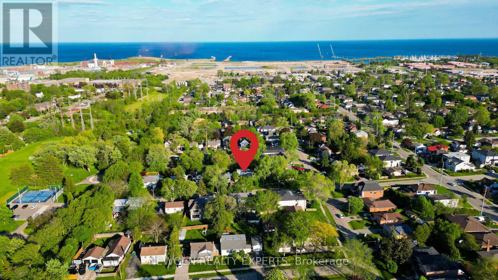 1070 PELHAM AVENUE - 5