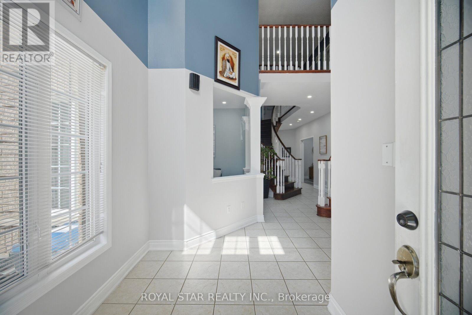 18 SUMMER MIST COURT - 6