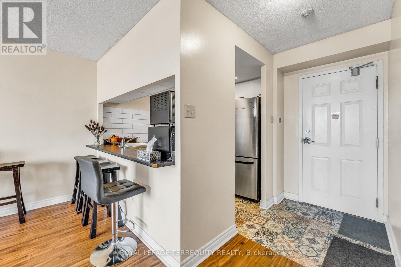 #1512 250 WEBB DRIVE - 3