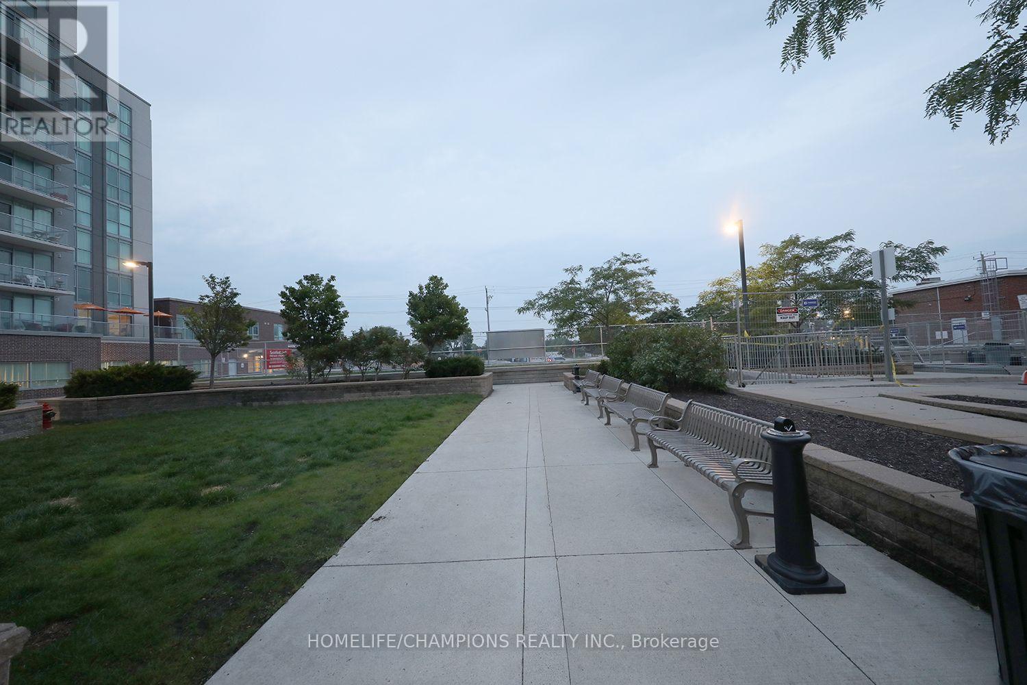 #112 2150 LAWRENCE AVENUE - 18